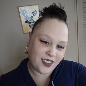 Meet your Posher, Brittney